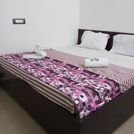 蒂鲁帕蒂 Sri Kousthubham Residency酒店 外观 照片