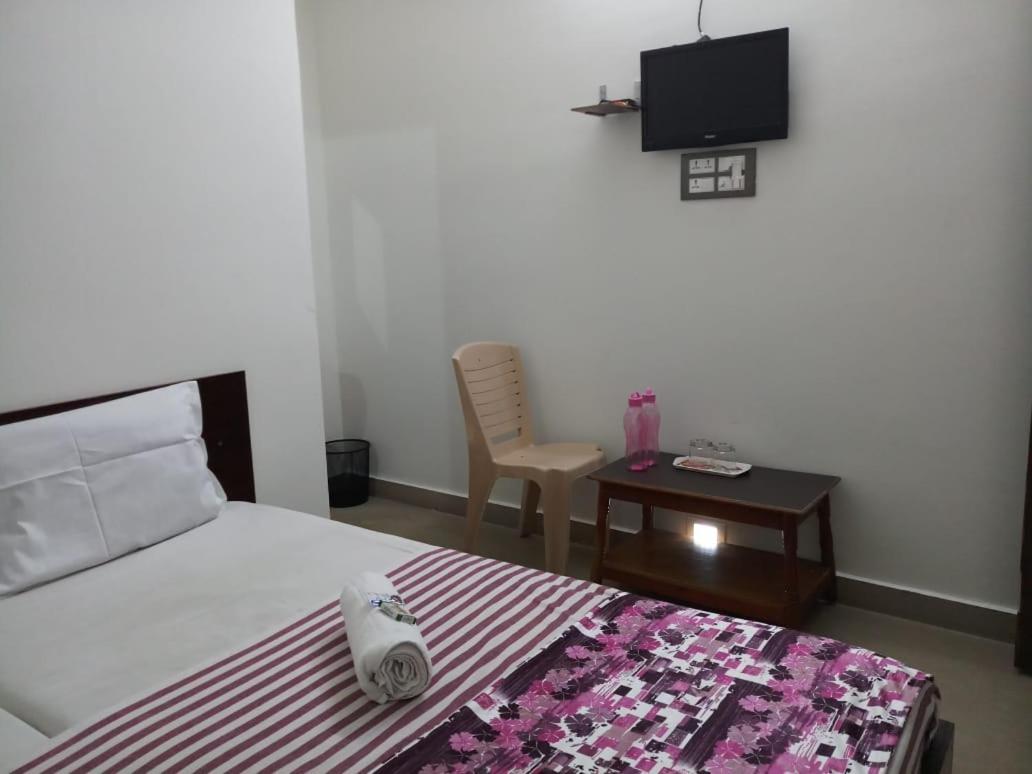 蒂鲁帕蒂 Sri Kousthubham Residency酒店 外观 照片