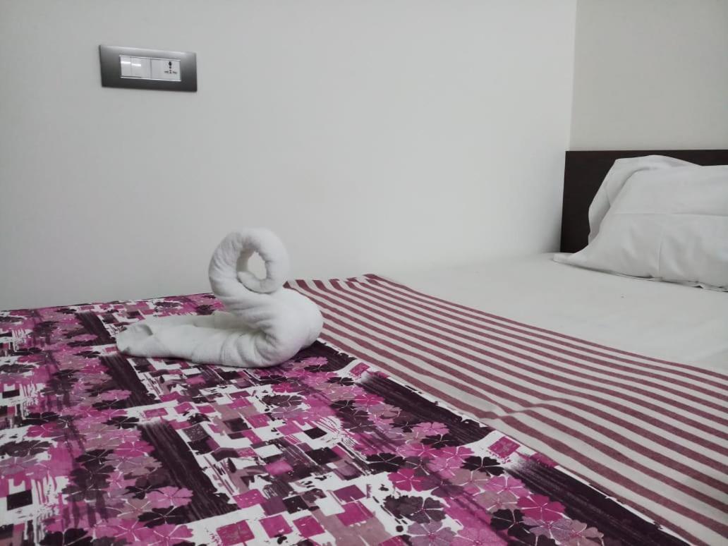 蒂鲁帕蒂 Sri Kousthubham Residency酒店 外观 照片