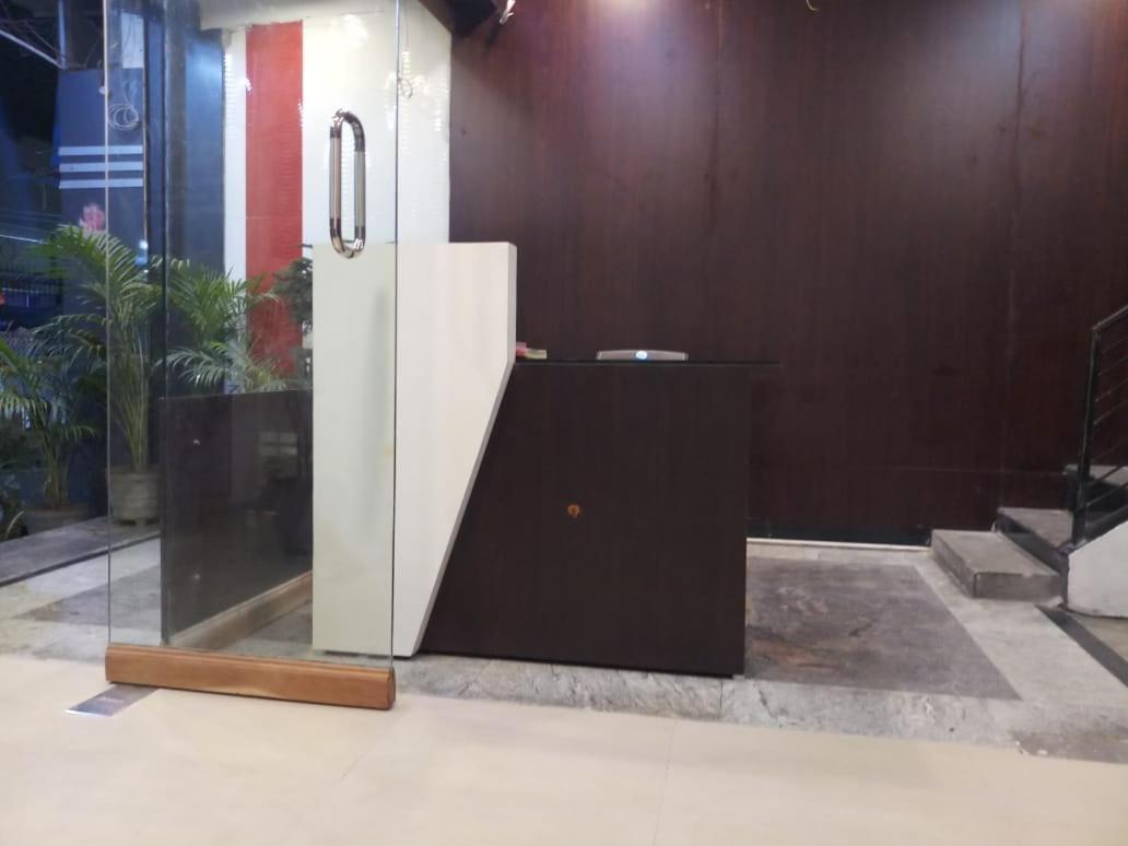 蒂鲁帕蒂 Sri Kousthubham Residency酒店 外观 照片